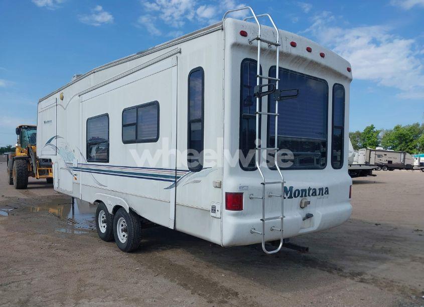 Photo 3 of 2002 Keystone Montana (VIN 4YDF2952624057685)