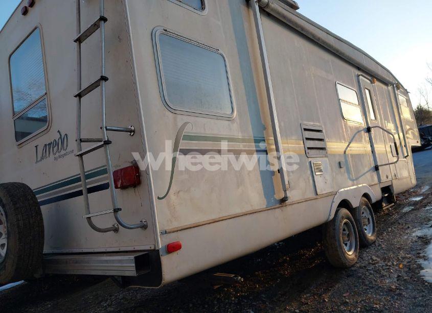 Photo 4 of 2002 Keystone Travel TRLR (VIN 4YDF29B2824451984)