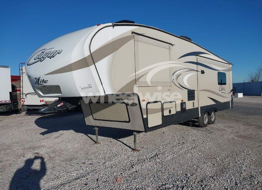 Photo 2 of 2016 Keystone Cougar (VIN 4YDF29R28G2504272)