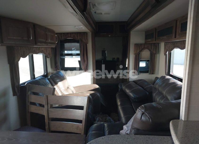 Photo 8 of 2016 Keystone Cougar (VIN 4YDF29R28G2504272)