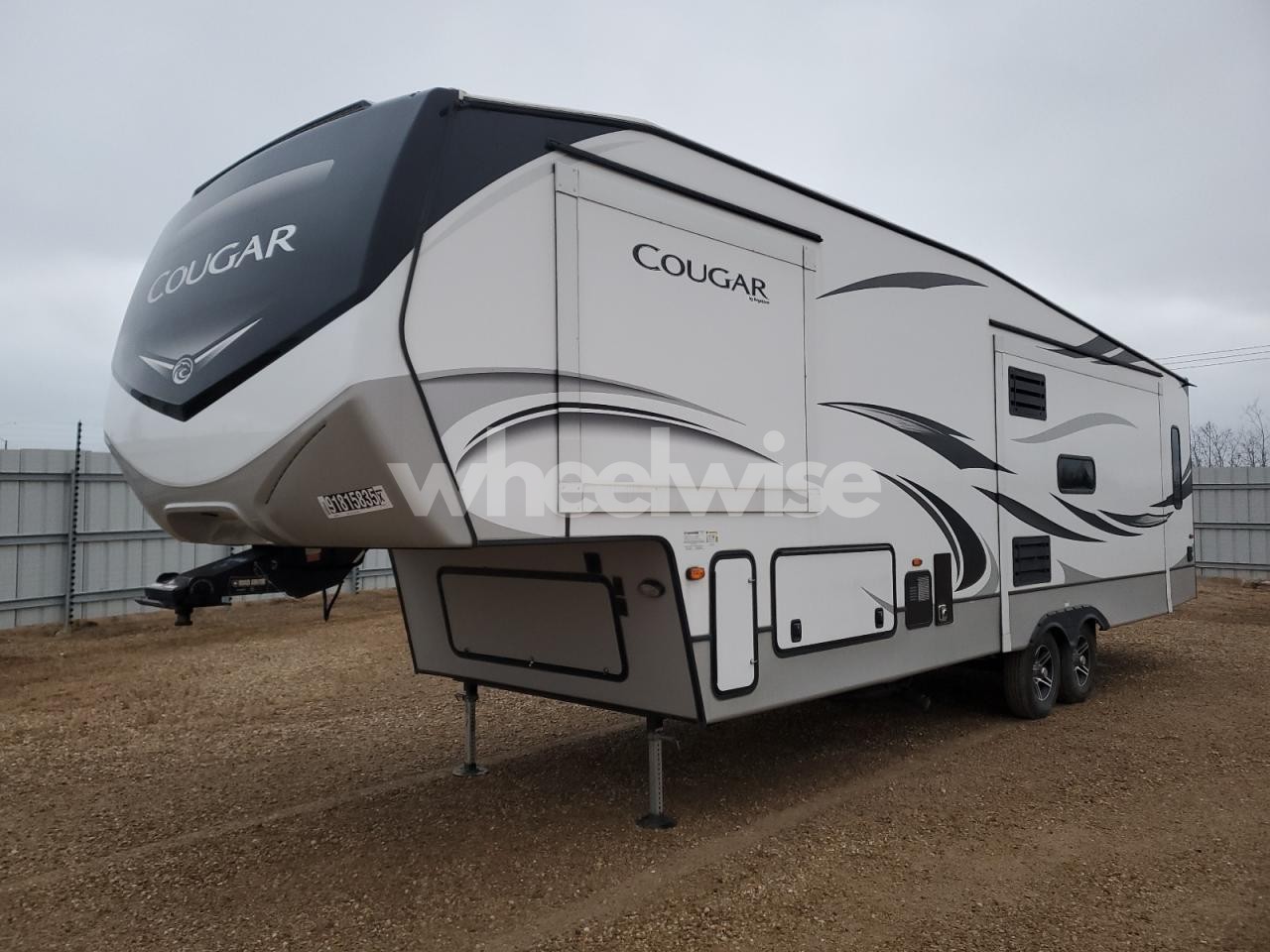 Photo 2 of 2021 KEYSTONE COUGAR (VIN 4YDF31523M2503014)