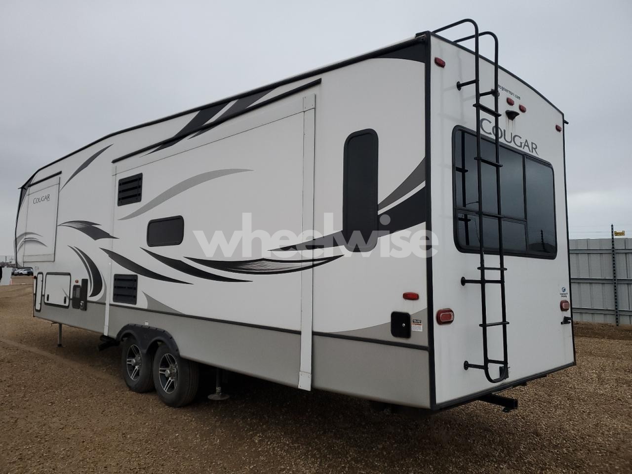 Photo 3 of 2021 KEYSTONE COUGAR (VIN 4YDF31523M2503014)