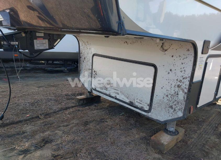 Photo 7 of 2021 Keystone Other (VIN 4YDF32226ME780507)