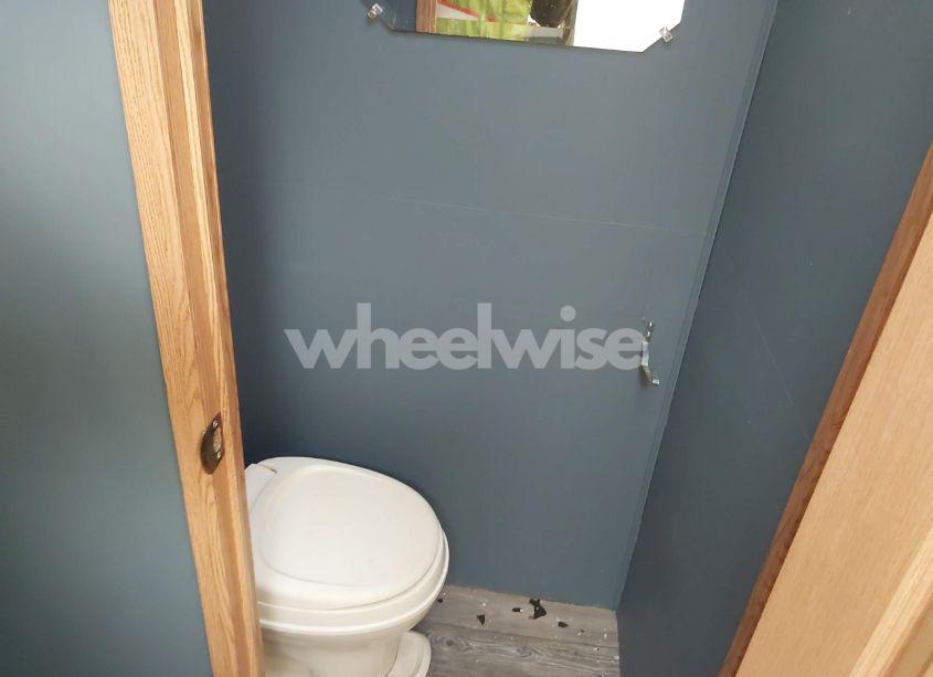 Photo 12 of 2005 Montana 3400rl (VIN 4YDF3402X5D512727)