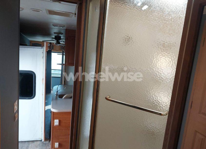 Photo 13 of 2005 Montana 3400rl (VIN 4YDF3402X5D512727)