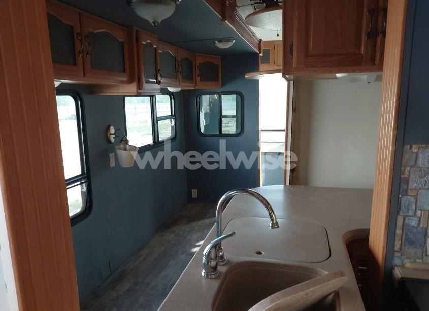 Photo 5 of 2005 Montana 3400rl (VIN 4YDF3402X5D512727)