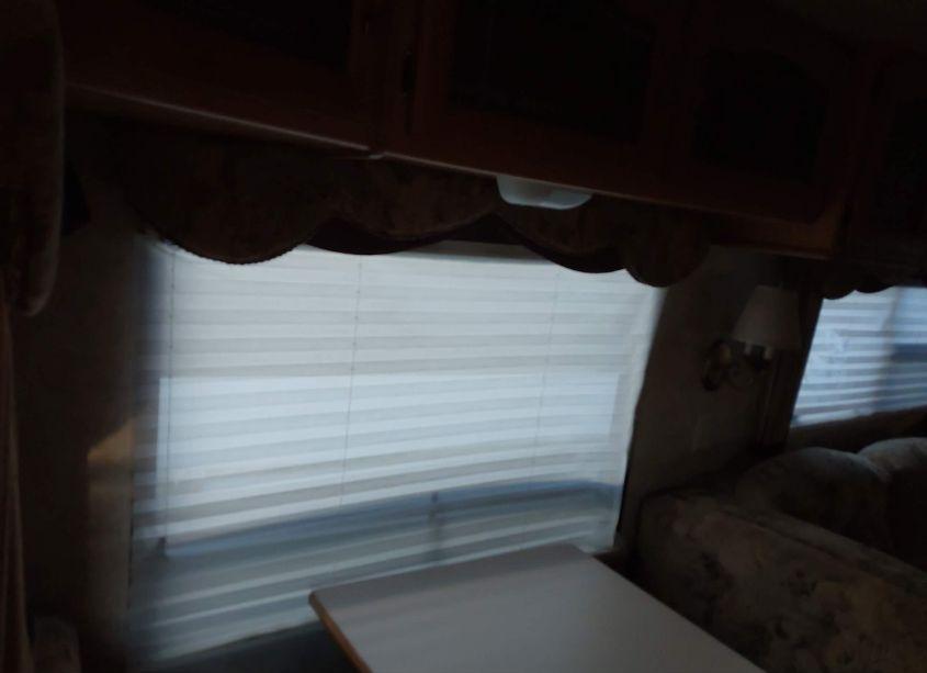 Photo 18 of 2005 Montana Travel TRLR (VIN 4YDF3402X5D512792)