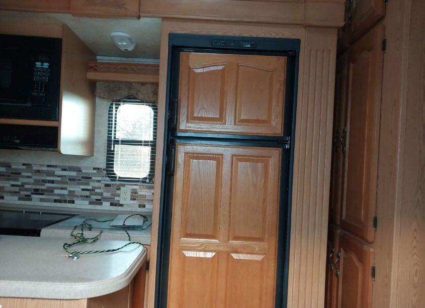 Photo 19 of 2005 Montana Travel TRLR (VIN 4YDF3402X5D512792)