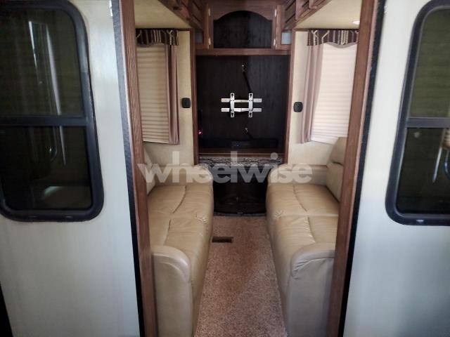 Photo 2 of 2016 KEYS TONE SPRINTER 353 FW (VIN 4YDF35328G1533226)