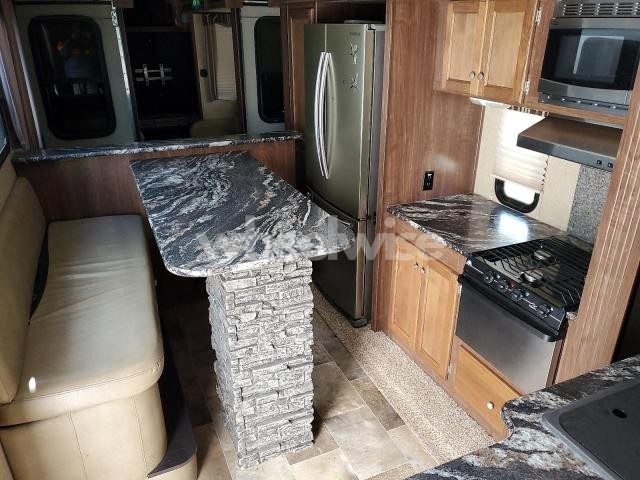 Photo 3 of 2016 KEYS TONE SPRINTER 353 FW (VIN 4YDF35328G1533226)