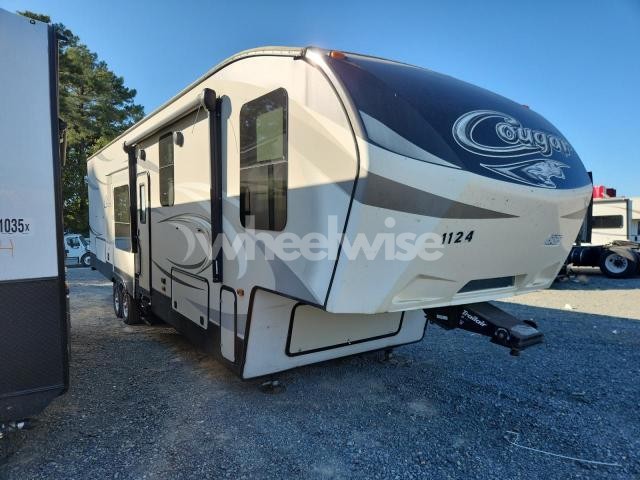 Photo 10 of 2017 KEYSTONE COUGAR - SLIDE-IN CAMPER N/A (VIN 4YDF35724H2503341)