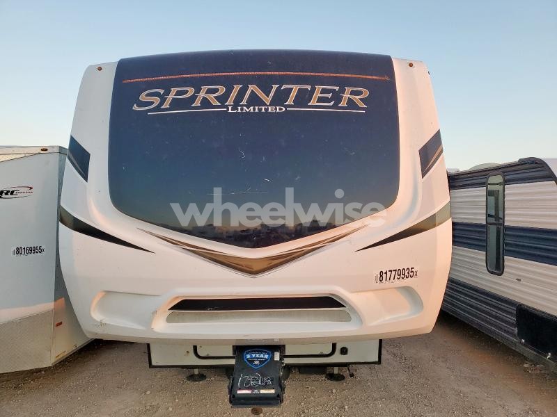 Photo 3 of 2021 KEYSTONE SPRINTER L N/A (VIN 4YDF35727M1531182)