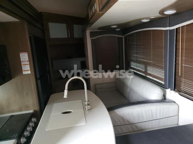 Photo 3 of 2020 TRAILER (VIN 4YDF3642XL2501080)