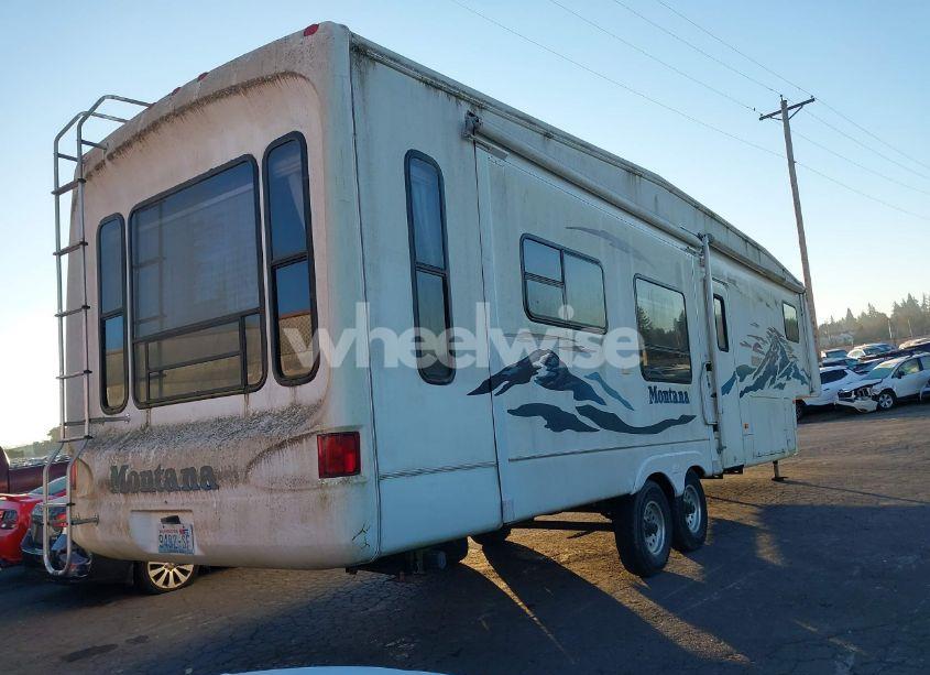 Photo 4 of 2004 Keystone Montana (VIN 4YDF367294D507566)