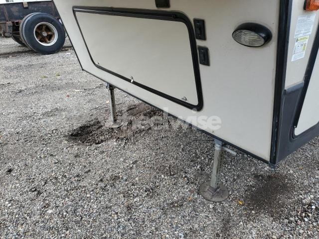Photo 10 of 2019 'OTHER RV' OTHER (VIN 4YDF36827K2503152)