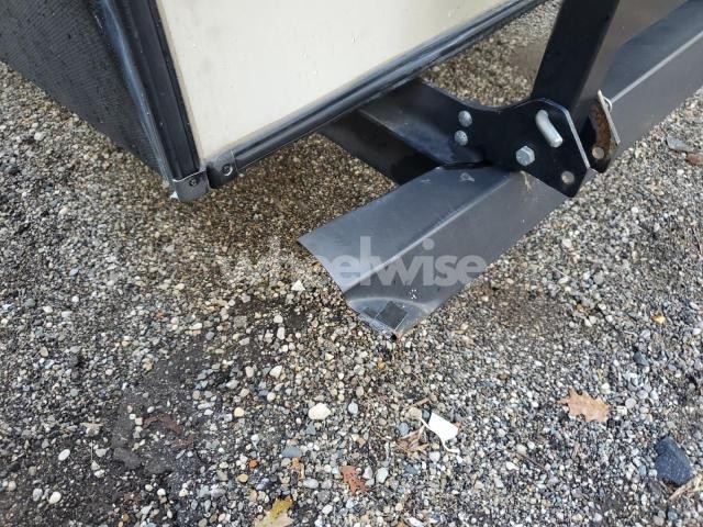 Photo 5 of 2019 'OTHER RV' OTHER (VIN 4YDF36827K2503152)