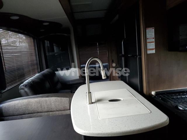 Photo 9 of 2019 'OTHER RV' OTHER (VIN 4YDF36827K2503152)