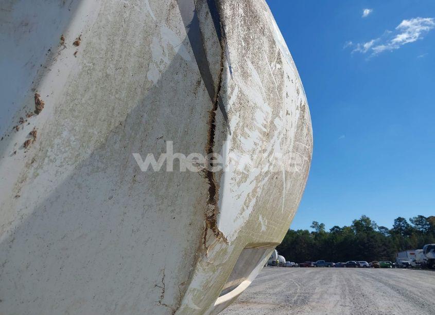 Photo 16 of 2013 Keystone Alpine N/A (VIN 4YDF37021DE780236)