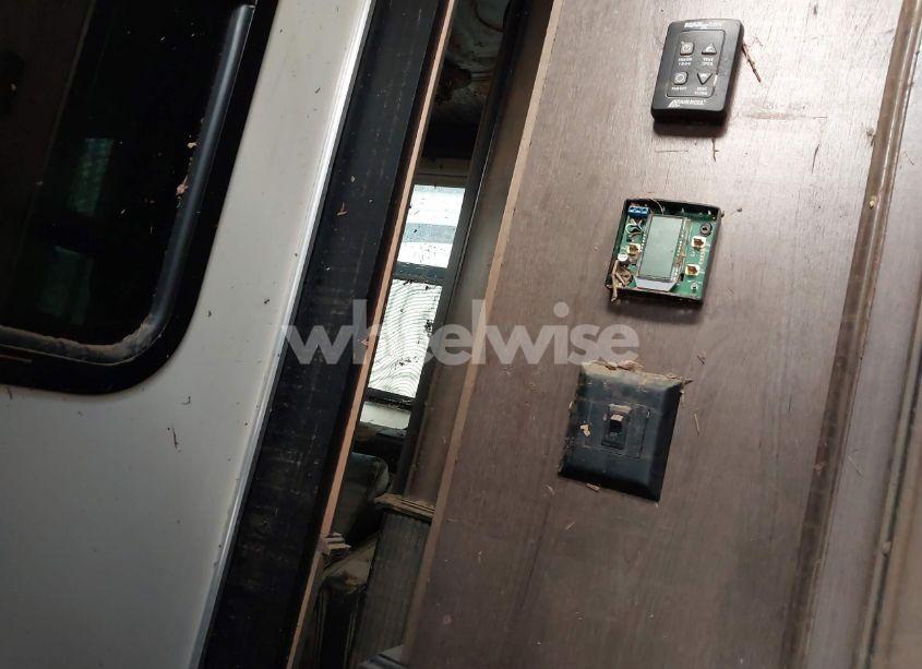 Photo 8 of 2019 Keystone Rv MONTANA (VIN 4YDF37029K4702032)