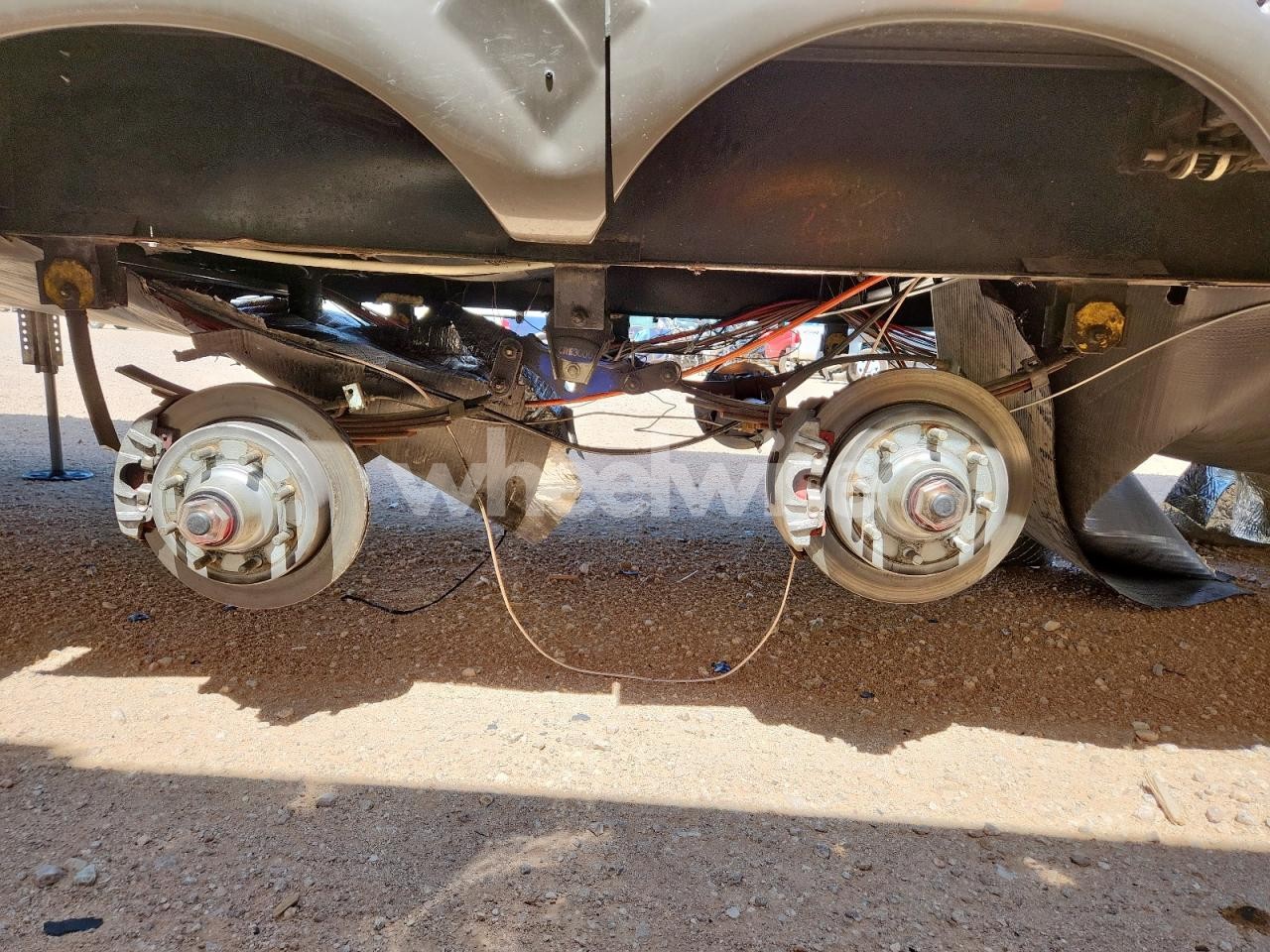 Photo 9 of 2016 KEYSTONE MONTANA (VIN 4YDF37122G4700905)