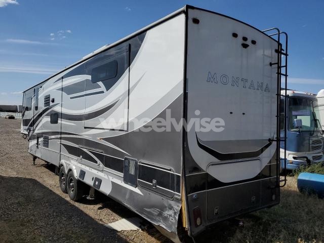 Photo 7 of 2021 MONTANA MOUNTAINEE (VIN 4YDF37621M4700172)