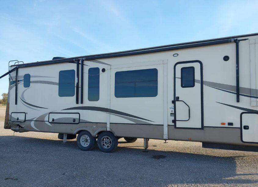 Photo 12 of 2019 Keystone Montana 3761 FL (VIN 4YDF37627K4702747)