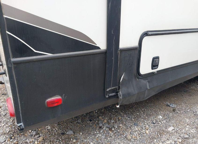 Photo 6 of 2021 Keys Montana (VIN 4YDF37723MA743640)