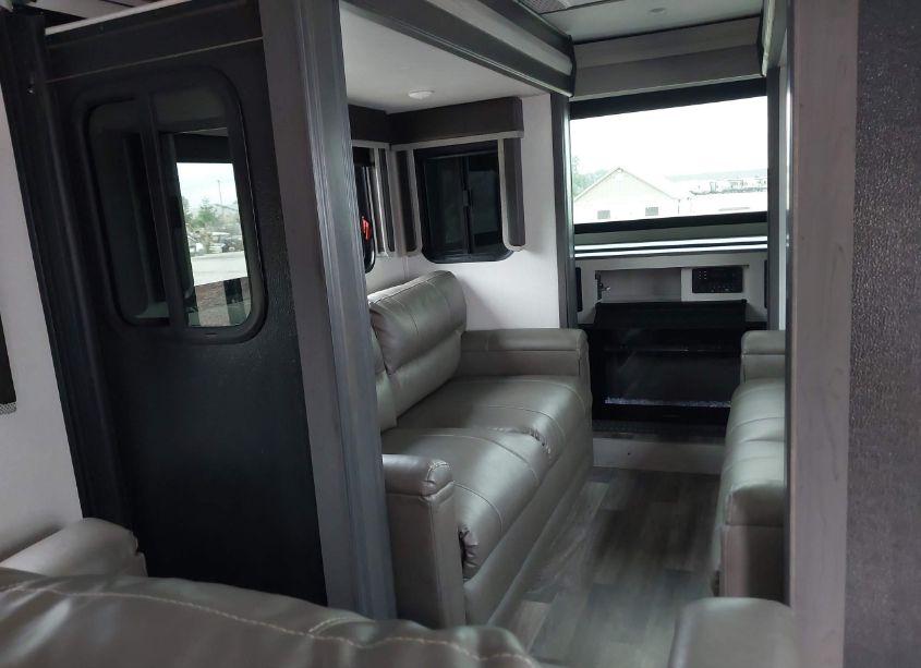 Photo 7 of 2021 Keys Montana (VIN 4YDF37723MA743640)