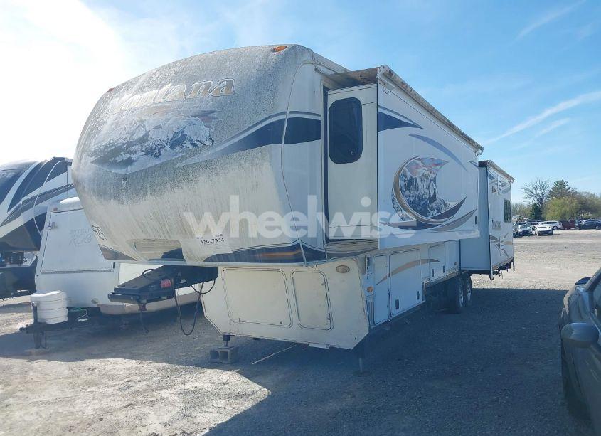 Photo 2 of 2012 Keystone Montana (VIN 4YDF38022C4701800)