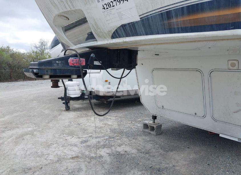 Photo 7 of 2012 Keystone Montana (VIN 4YDF38022C4701800)