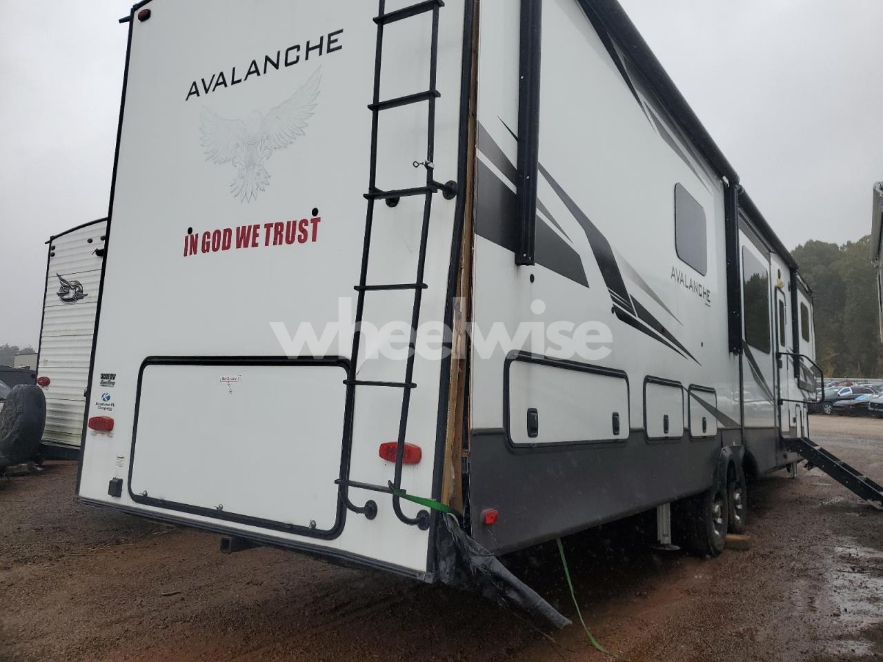 Photo 9 of 2020 KEYSTONE RV COUGAR FIF N/A (VIN 4YDF38323LE760764)