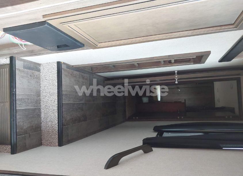 Photo 11 of 2018 Keystone Montana HIGH COUNTRY (VIN 4YDF38523JA743335)