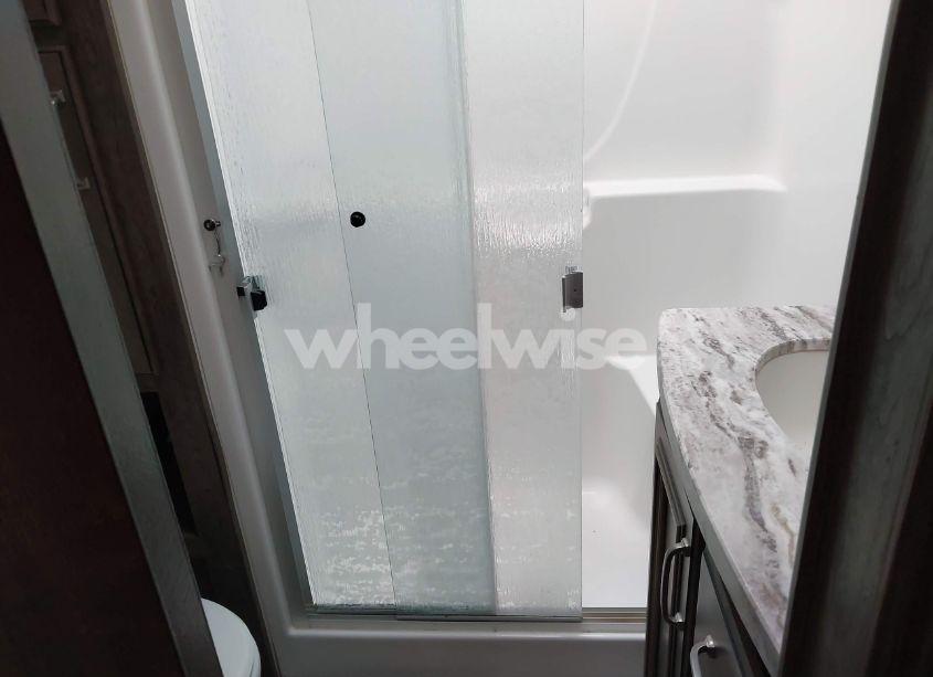 Photo 13 of 2018 Keystone Montana HIGH COUNTRY (VIN 4YDF38523JA743335)