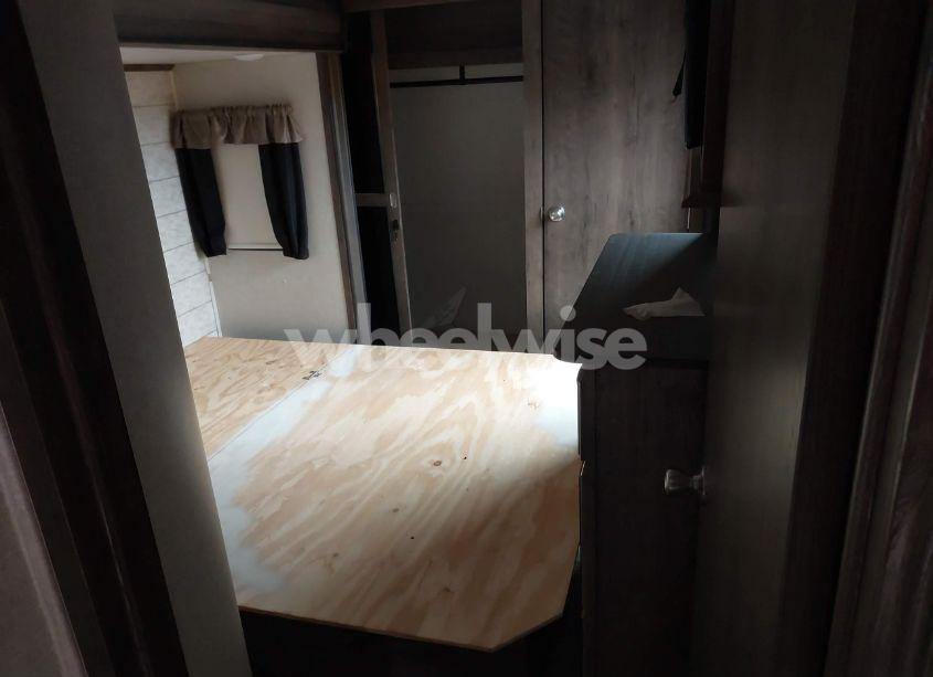 Photo 14 of 2018 Keystone Montana HIGH COUNTRY (VIN 4YDF38523JA743335)