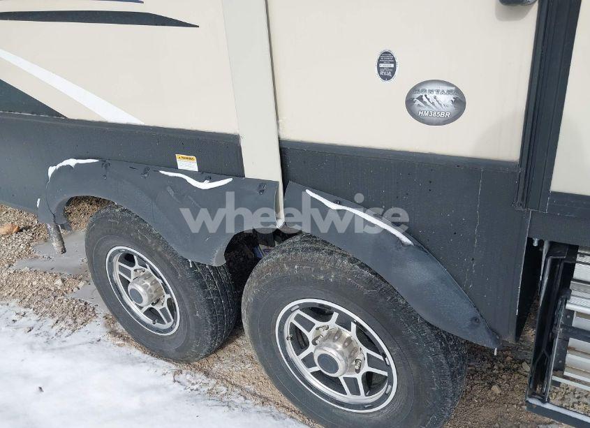 Photo 6 of 2018 Keystone Montana HIGH COUNTRY (VIN 4YDF38523JA743335)