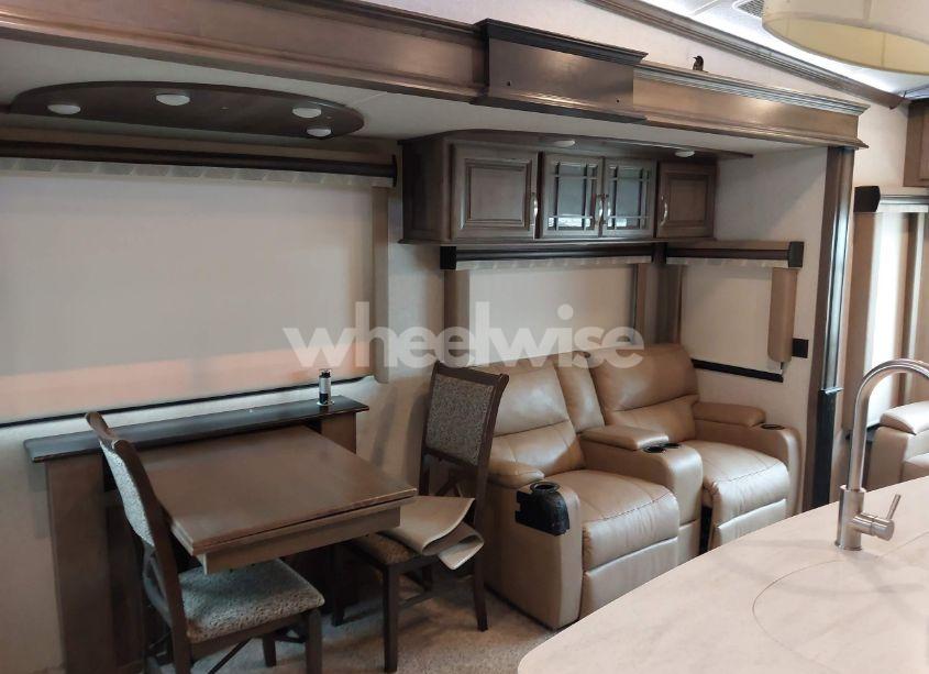 Photo 17 of 2018 Keystone Montana (VIN 4YDF39225J4703315)