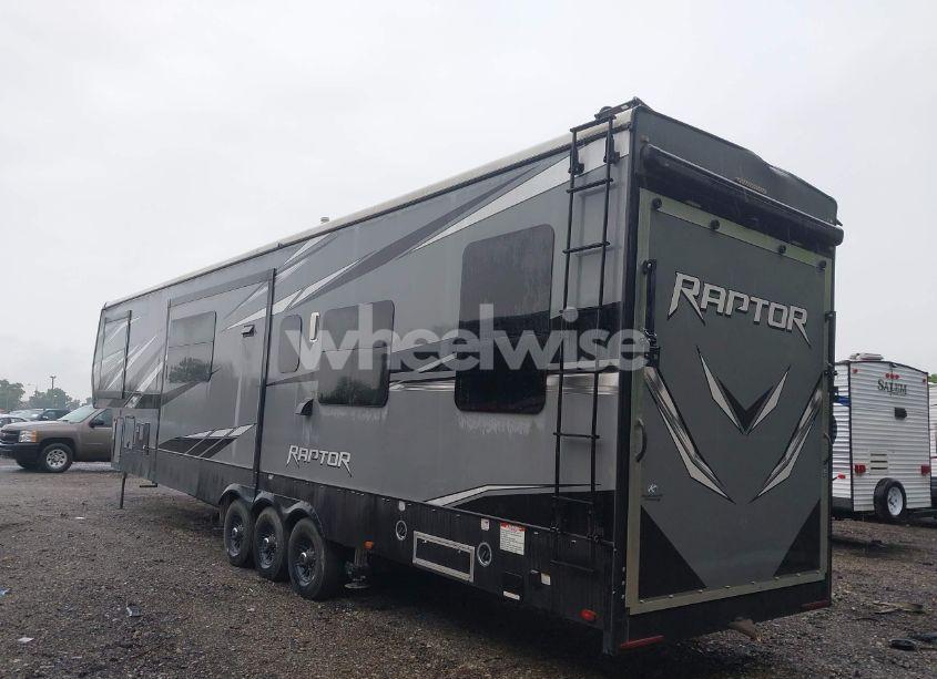 Photo 3 of 2020 Keystone Raptor 413 (VIN 4YDF41336LR800809)