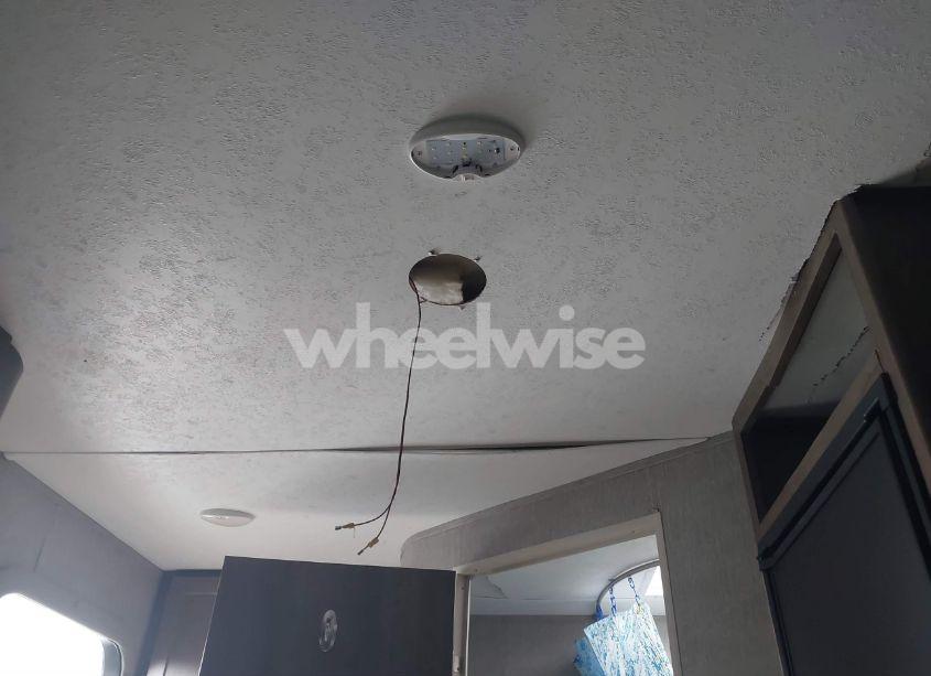 Photo 14 of 2019 Dutchmen Other (VIN 4YDT19021KY923718)