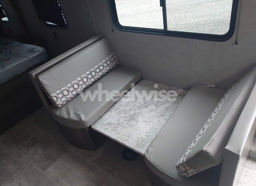 Photo 7 of 2019 Dutchmen Other (VIN 4YDT19021KY923718)