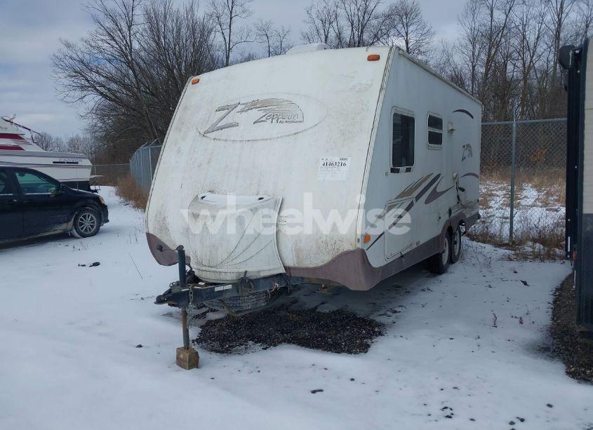 Photo 2 of 2005 Zeppelin Trailver COACH (VIN 4YDT191285L609080)