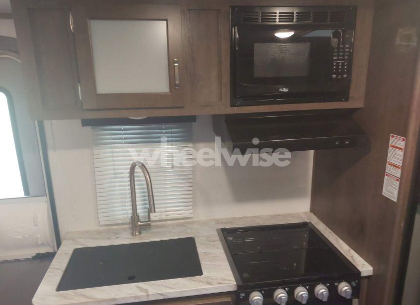 Photo 10 of 2020 Keystone Springdale 199ML (VIN 4YDT19925LK414061)