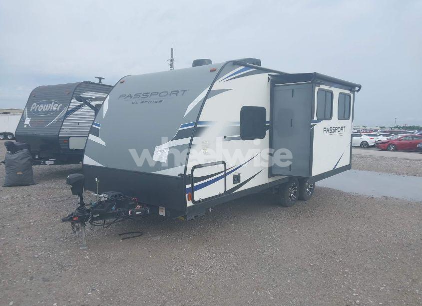 Photo 2 of 2020 Keystone Springdale 199ML (VIN 4YDT19925LK414061)