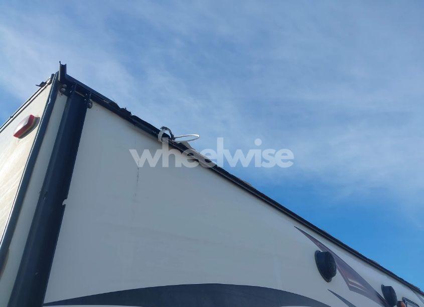 Photo 14 of 2016 Keystone Cougar (VIN 4YDT19R21GC502346)