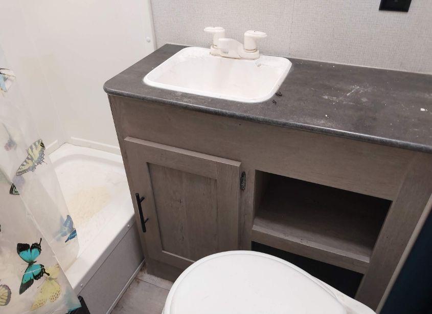 Photo 6 of 2021 Keystone Springdale 202RD21 (VIN 4YDT20225M3112347)