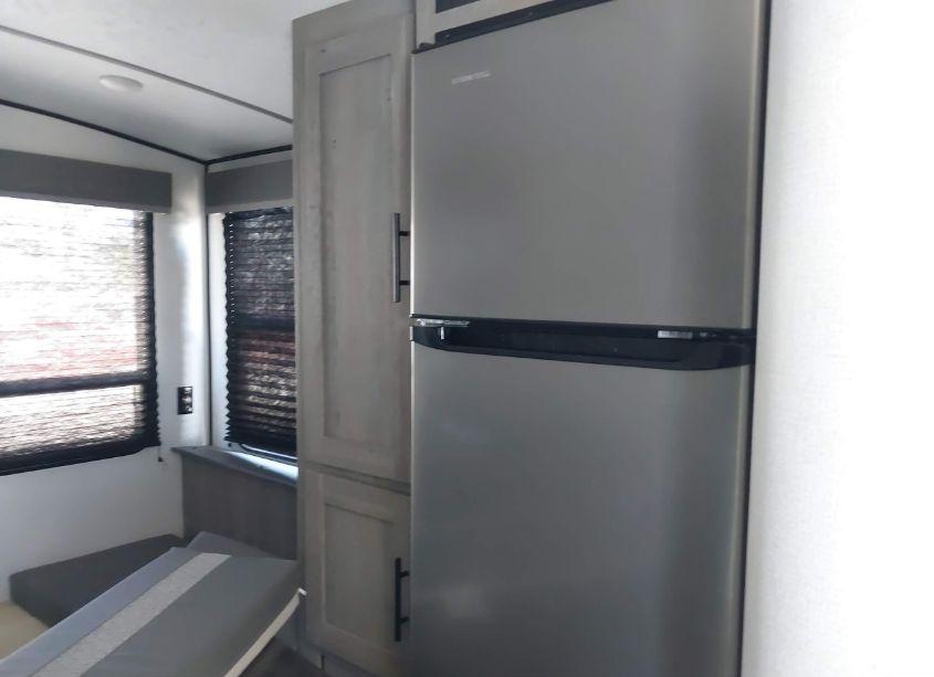 Photo 8 of 2021 Keystone Springdale 202RD21 (VIN 4YDT20225M3112347)