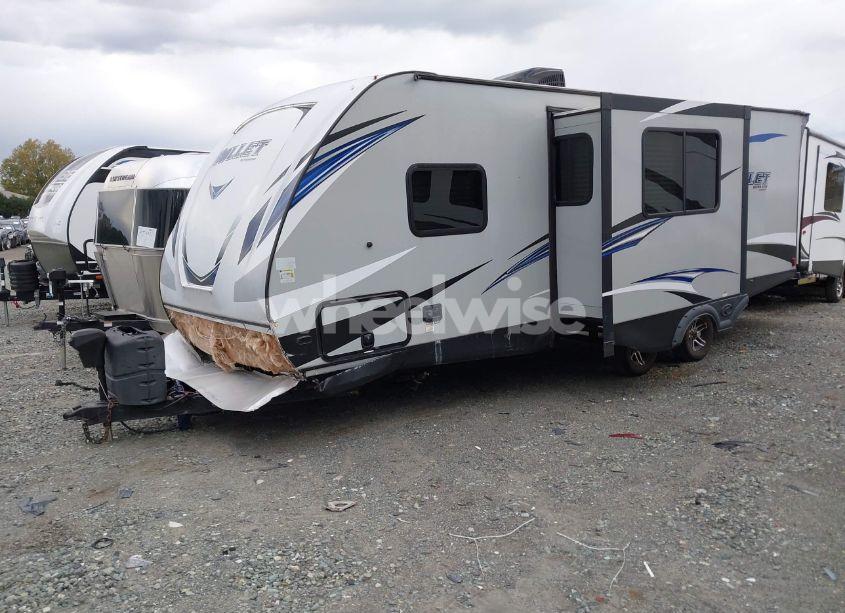 Photo 2 of 2018 Keystone Bullet N/A (VIN 4YDT24321JT437126)