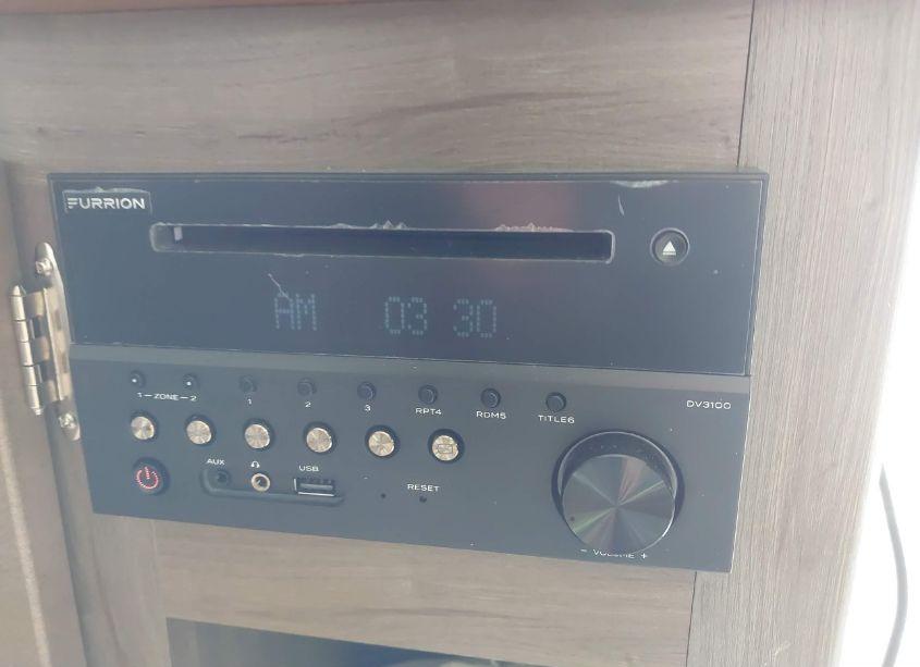 Photo 15 of 2019 Coleman Travel TRLR (VIN 4YDT2452XKH934631)