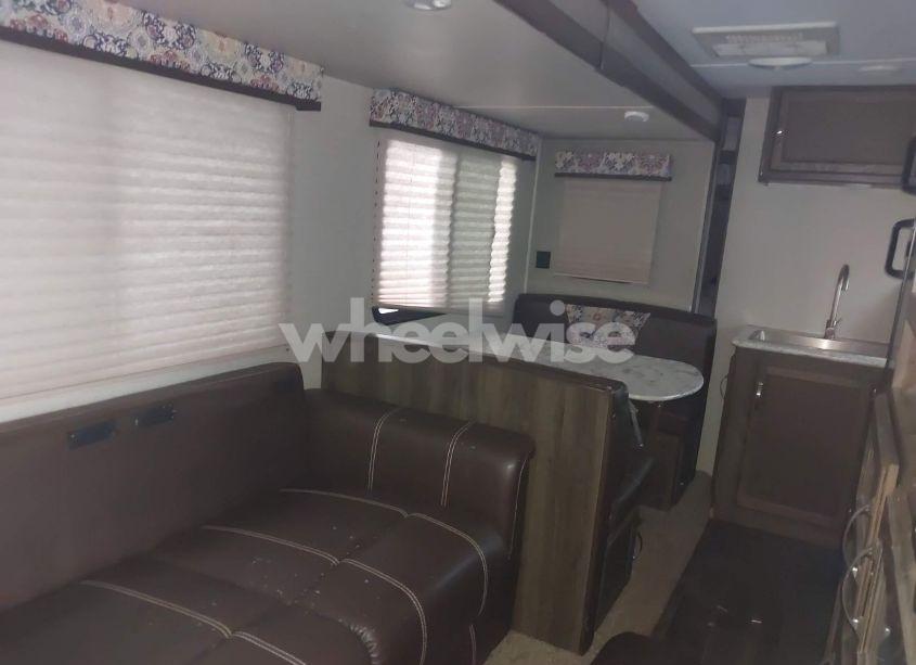 Photo 5 of 2018 Keystone Bullet N/A (VIN 4YDT26128JT438658)