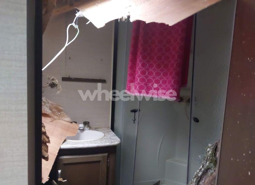 Photo 8 of 2018 Keystone Bullet N/A (VIN 4YDT26128JT438658)