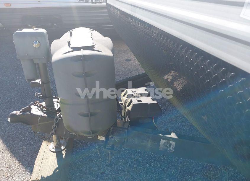 Photo 10 of 2016 Coleman Other N/A (VIN 4YDT26229GH930044)